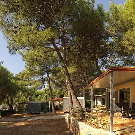 Mobile Homes Kovacine 4* Cres