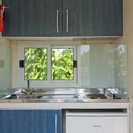 Mobile Homes Kovacine Tatil parkı
