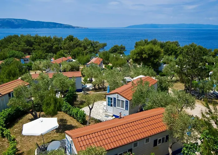 Aldeamento Turístico Mobile Homes Kovacine 4*