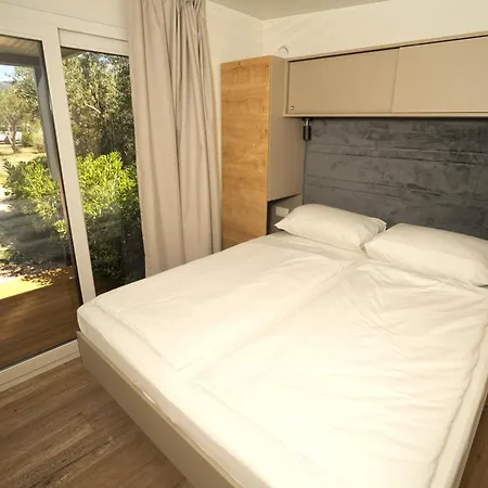 Vakantiepark Mobile Homes Kovacine 4*