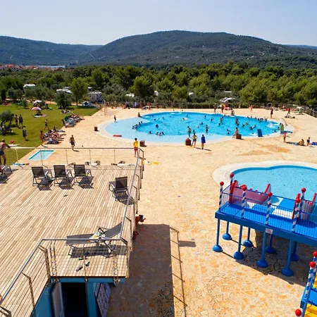 Mobile Homes Kovacine 4* Cres
