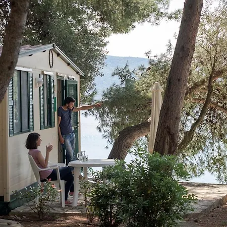 Mobile Homes Kovacine Holiday park 4*