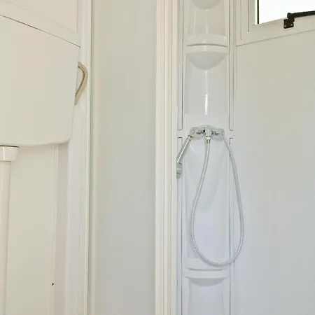 ホリデーパーク Mobile Homes Kovacine ツレス